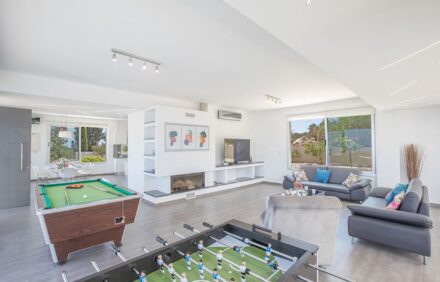 Elegant 6BR Villa near Konnos Beach IVRCV614
