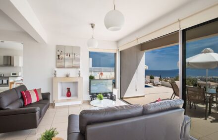 Tranquil 3 BR Villa Near Aphrodite’s Baths IVREV20