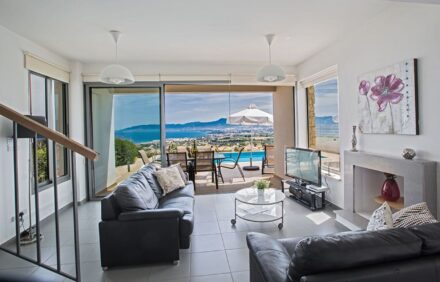 Charming 3 BR Villa Near Akamas Peninsula IVREV21