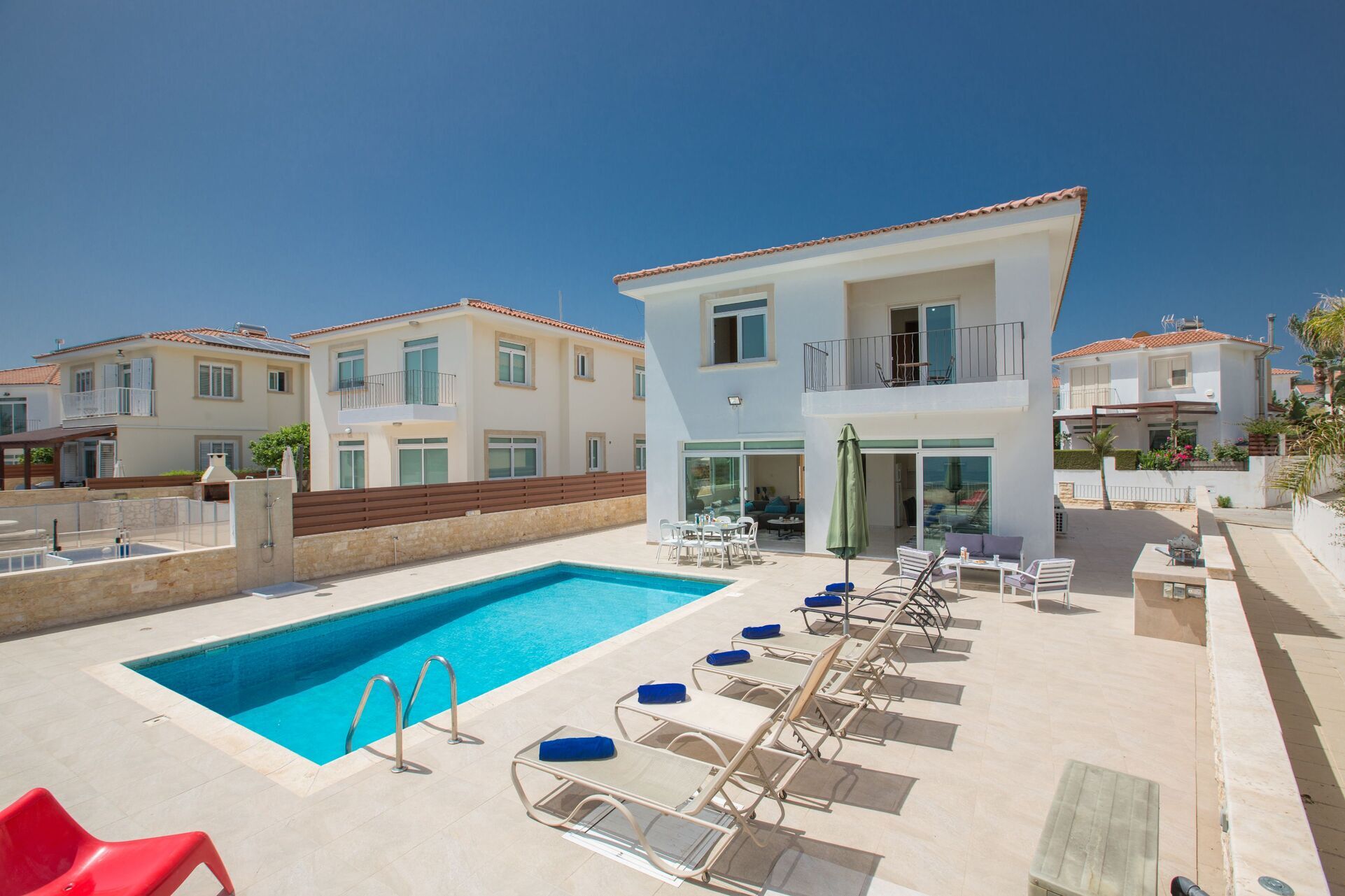 Elegant 4 BR Villa Near Fig Tree Bay IVRME16