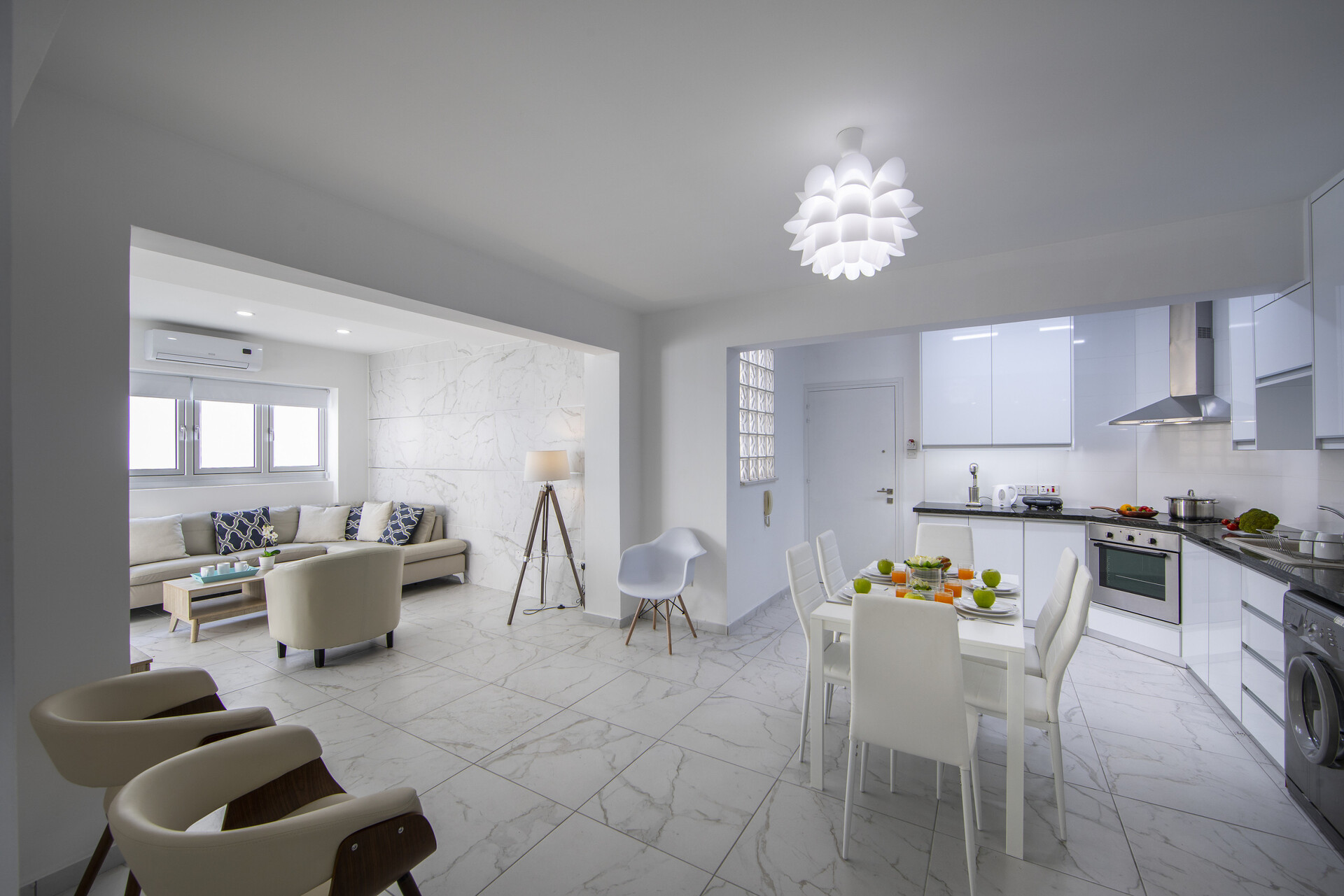 Cozy 1BR Apt Moments from Larnaca Marina RVC405