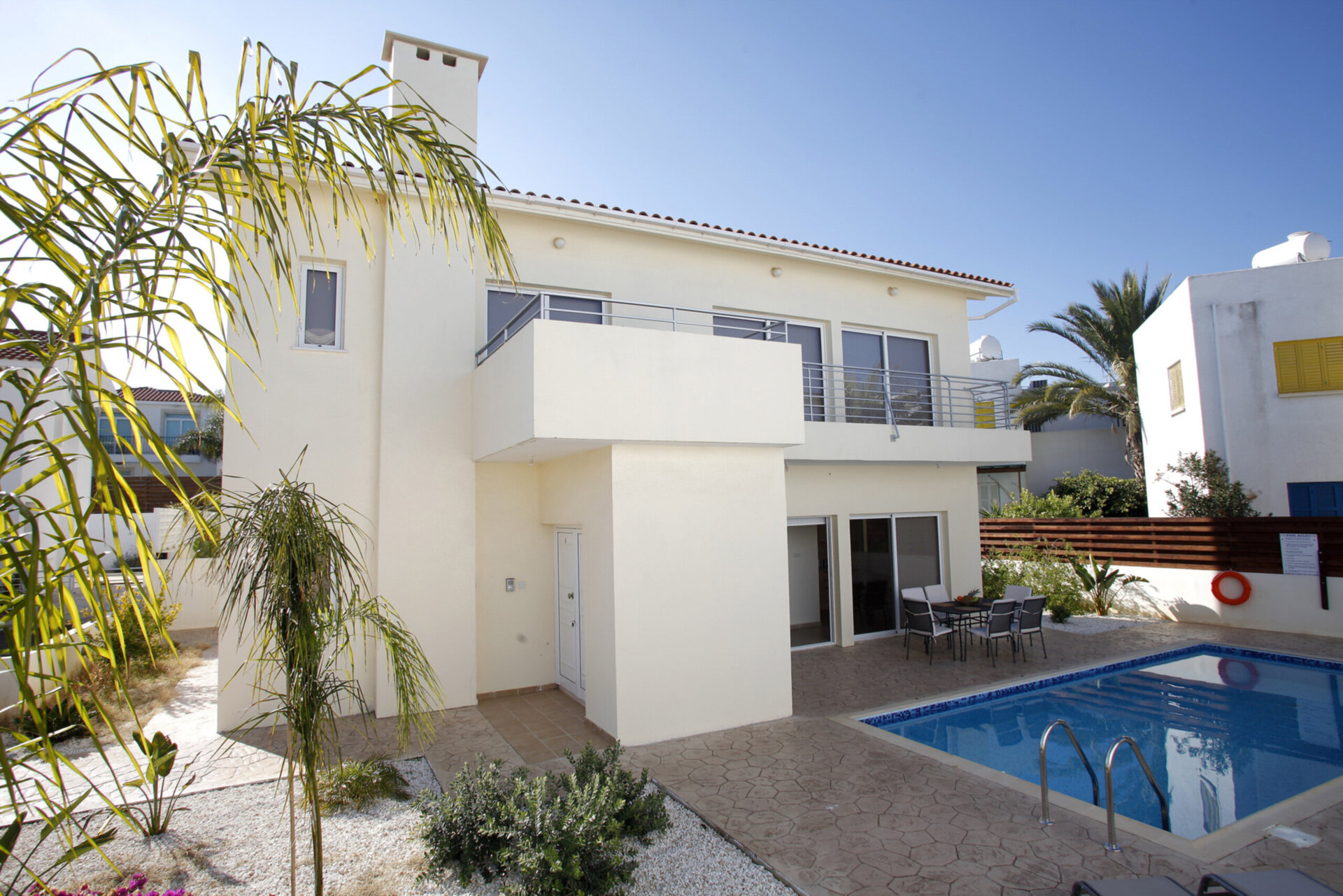 Chic 3-Bed Villa by Fig Tree Bay RVC303497