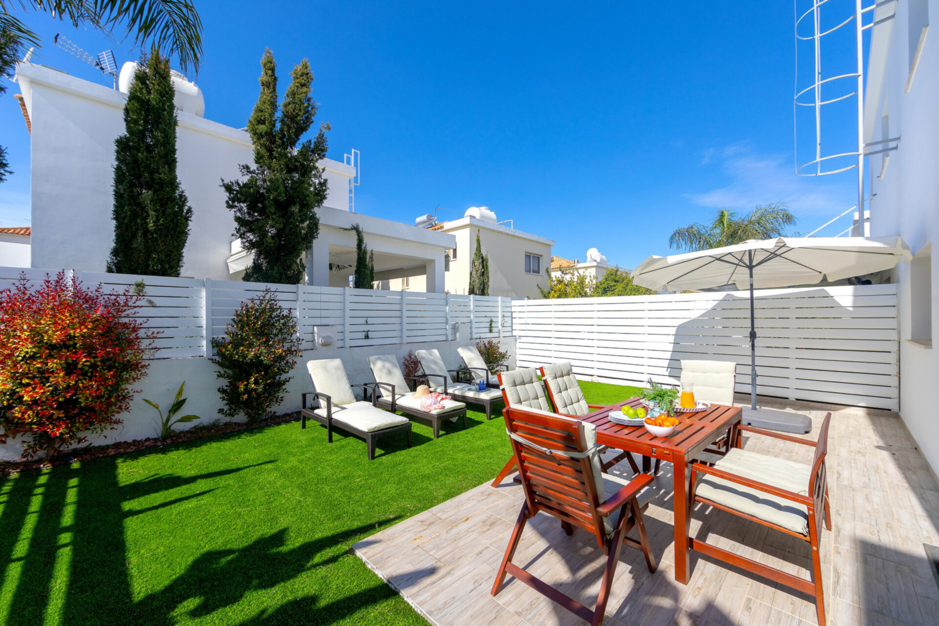 Modern 3-Bed Villa near Pernera Beach RVC303941