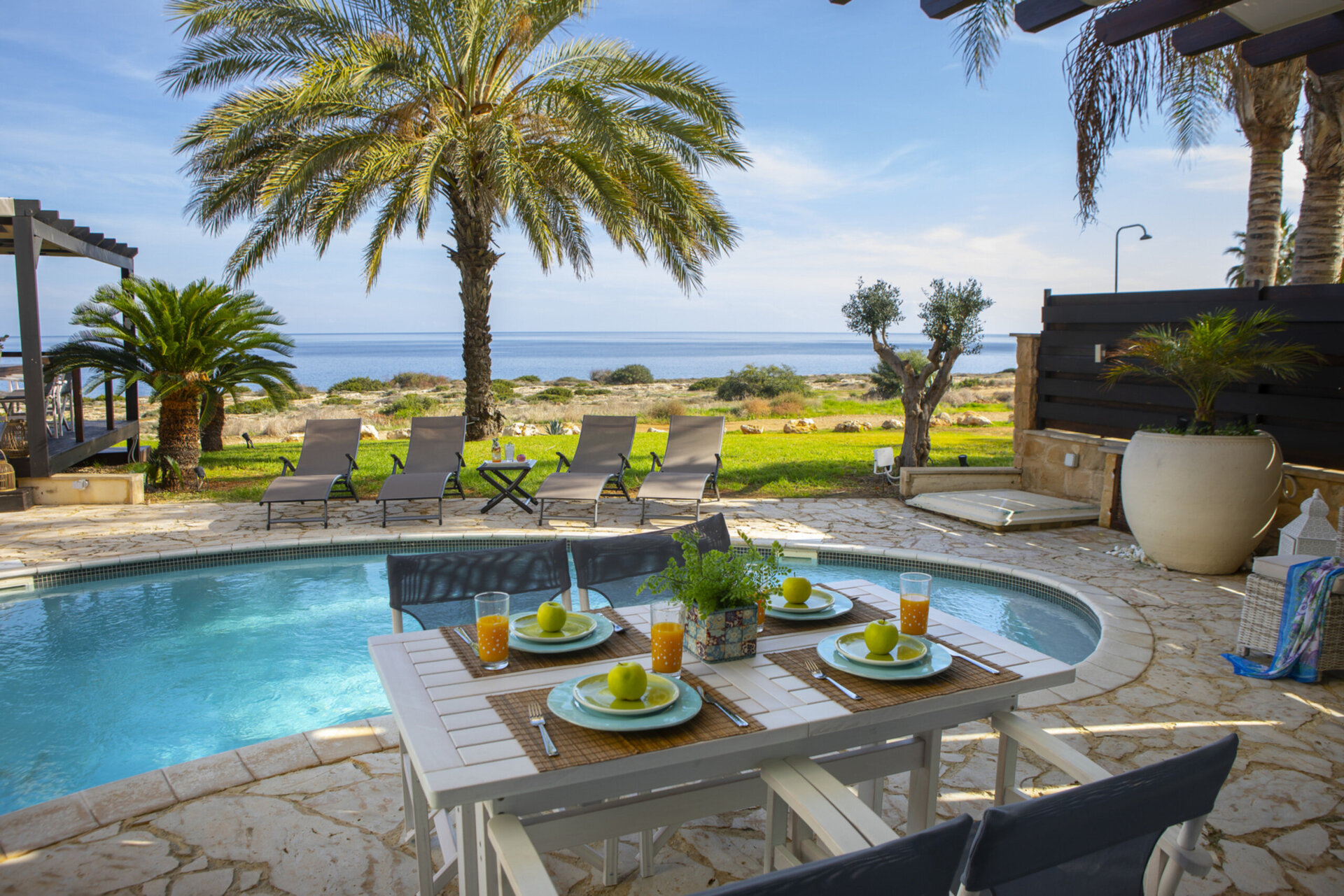 Luxury 4BR Villa near Fig Tree Bay RVC304741