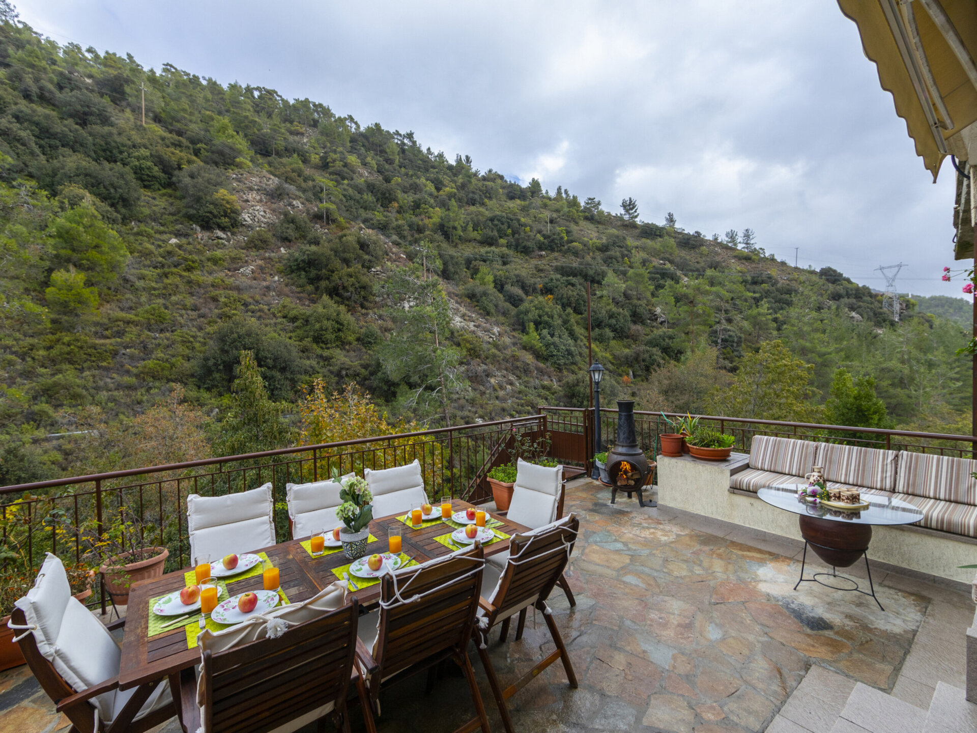 4 Bedroom – 4 Bathroom