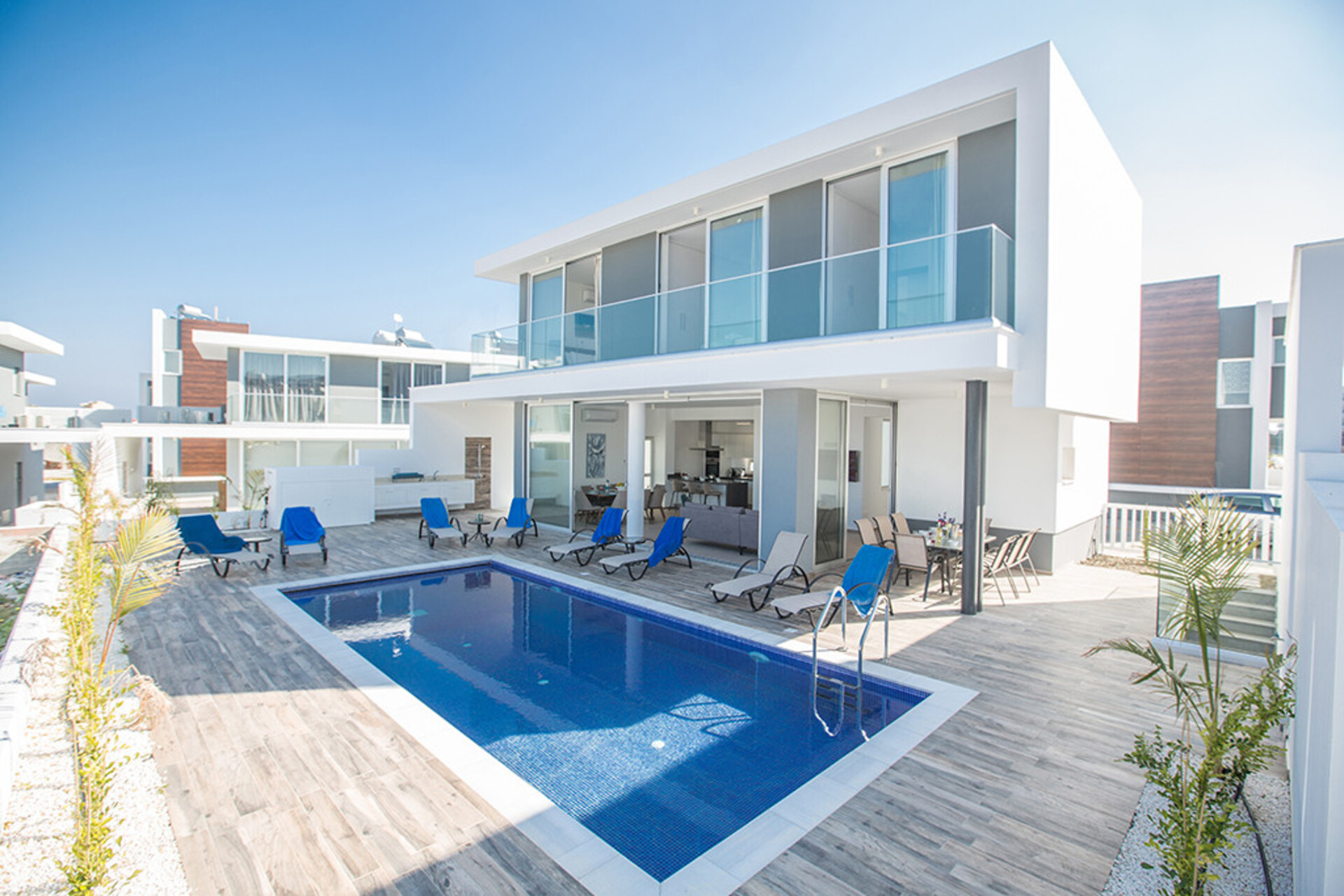 Spacious 5BR Villa near Fig Tree Bay RVC0017