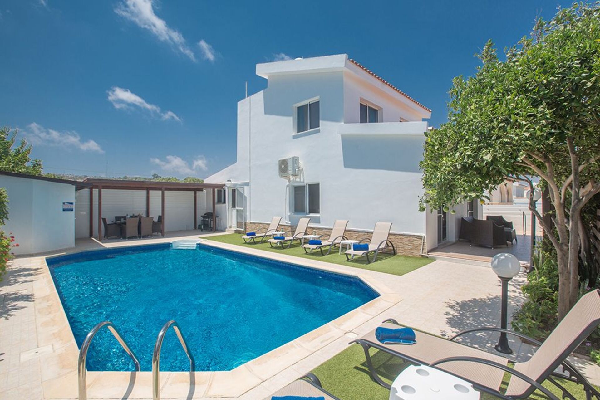 Chic 3BR Retreat by Cape Greco Park IVRDS54