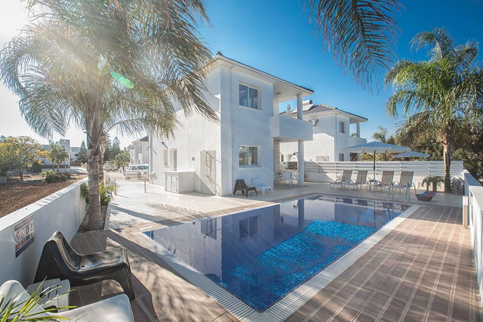 Chic 3BR Retreat by Cape Greco Park IVRFV04