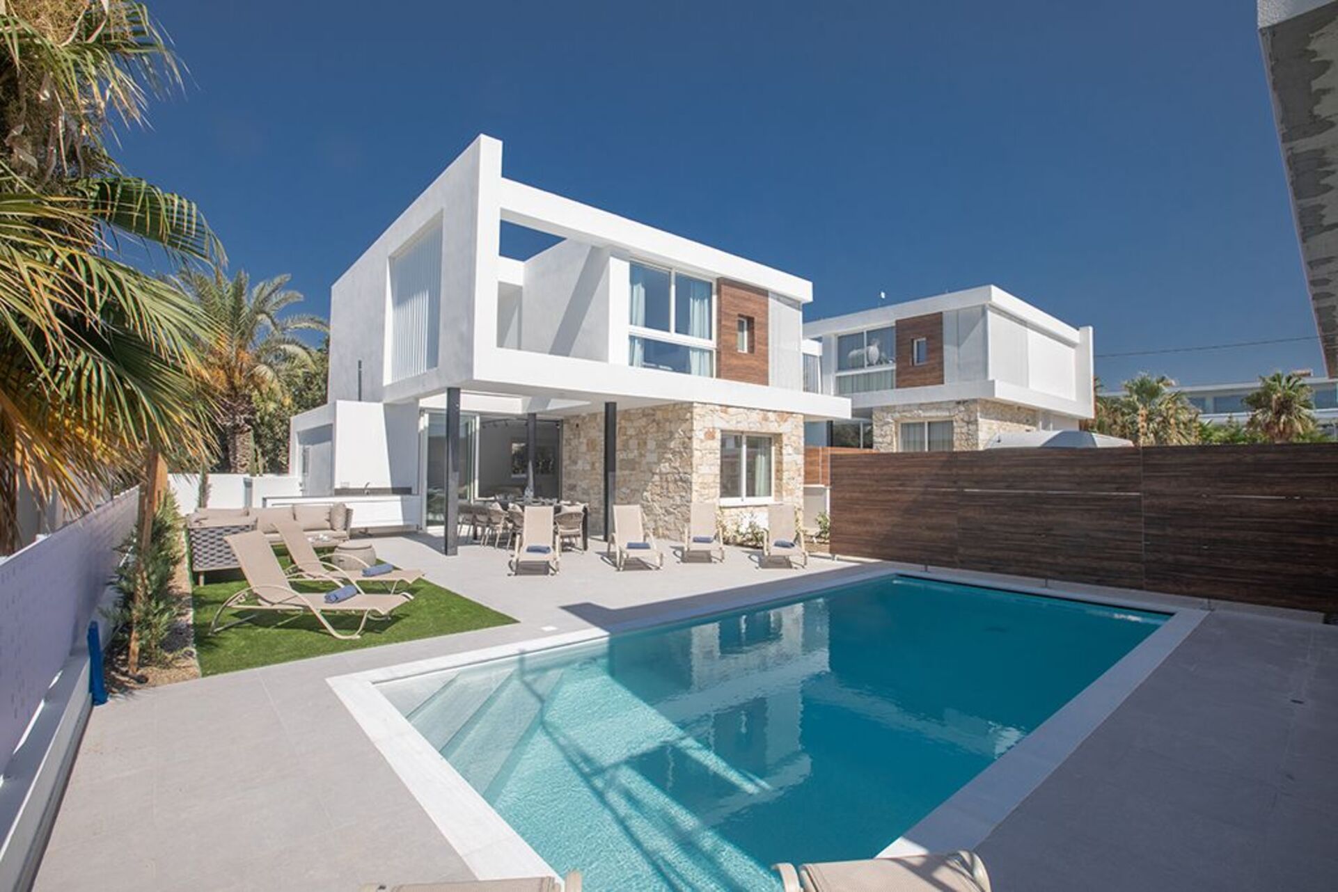 Spacious 5BR Villa Near Nissi Beach Retreat IVRKB3