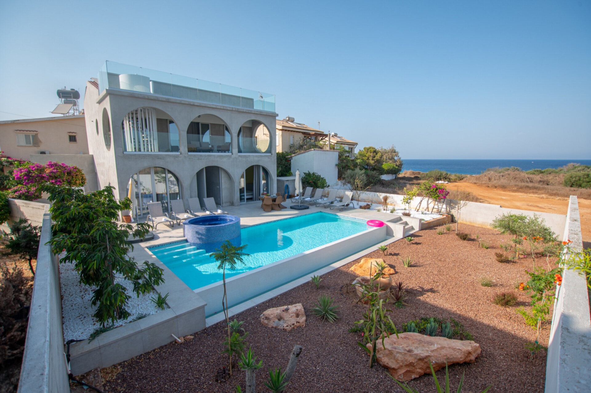 Luxury 5BR Villa near Fig Tree Bay RVC363841