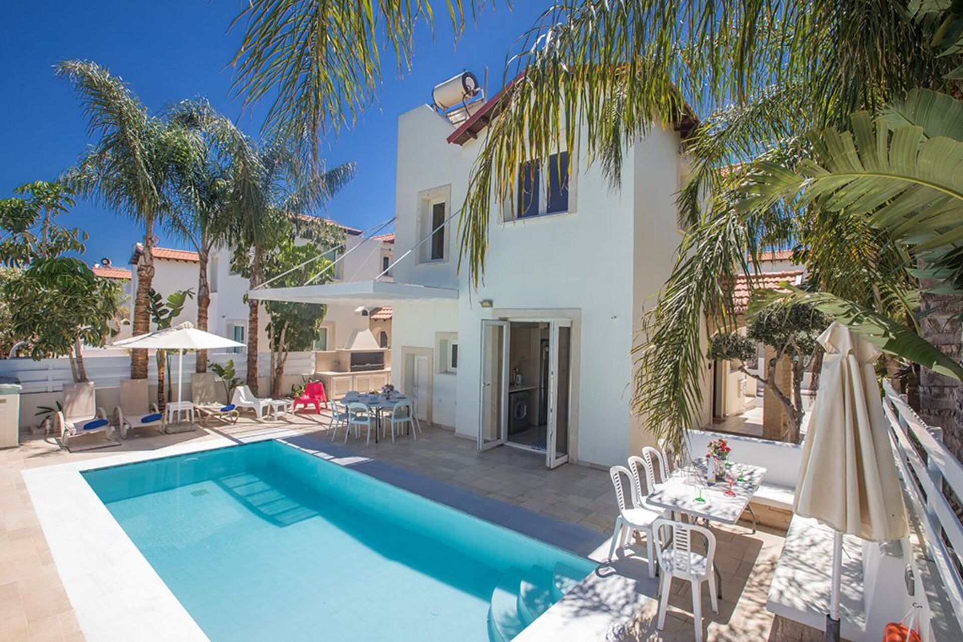 Modern 3BR Villa Near Pernera Beach Bliss IVRKV53